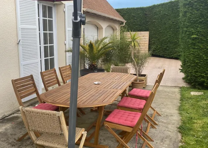 빌라 Domaine De La Coqueraine *