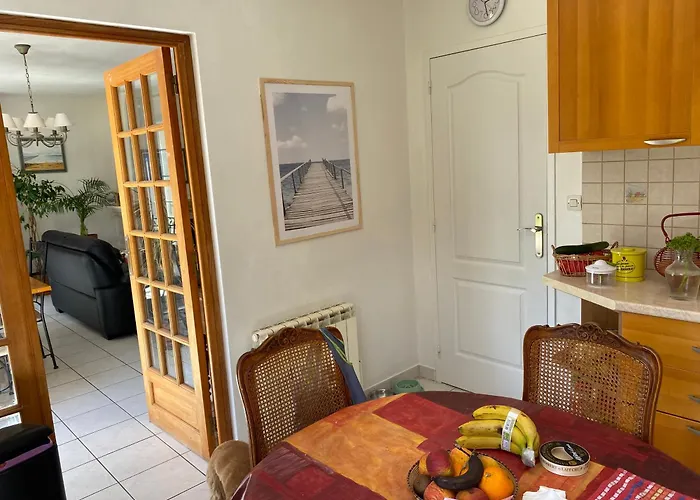 빌라 Domaine De La Coqueraine